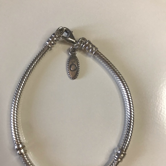 PANDORA Bracelet with 21st Charm - Picture 5 of 7